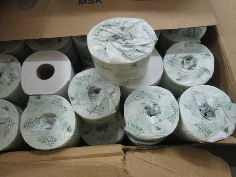 lot 189 image: Case of 80 Rolls of Envision 2 ply ...