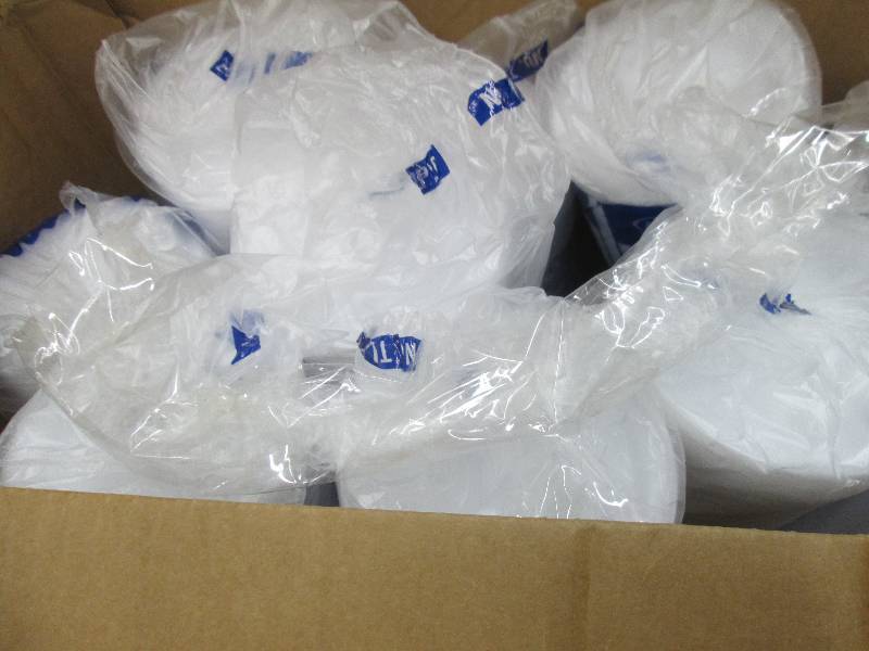 lot 191 image: Case of Solo Traveler Lids 10 pkg o...
