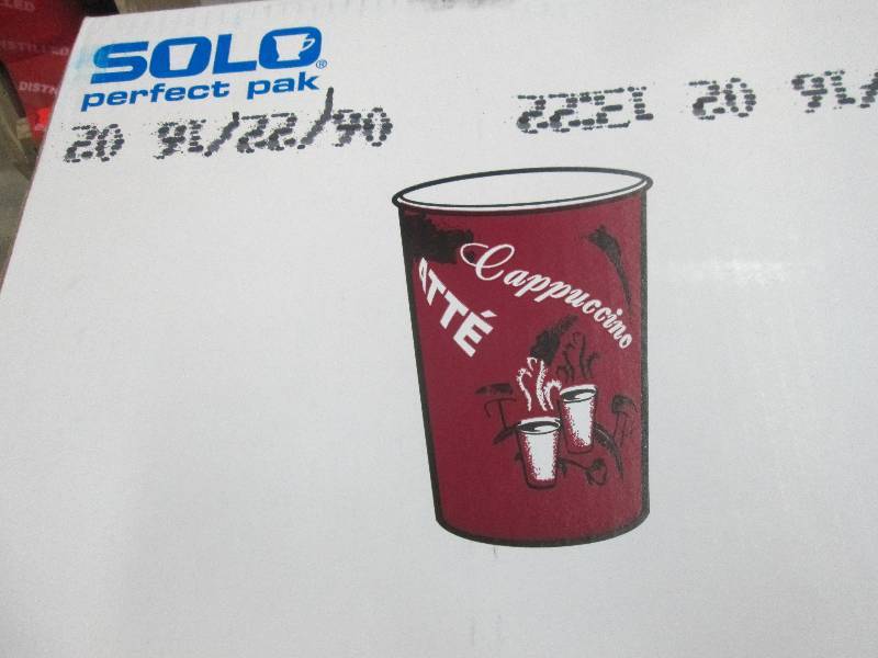 lot 194 image: Case of 300 12 oz Solo Bistro Paper...