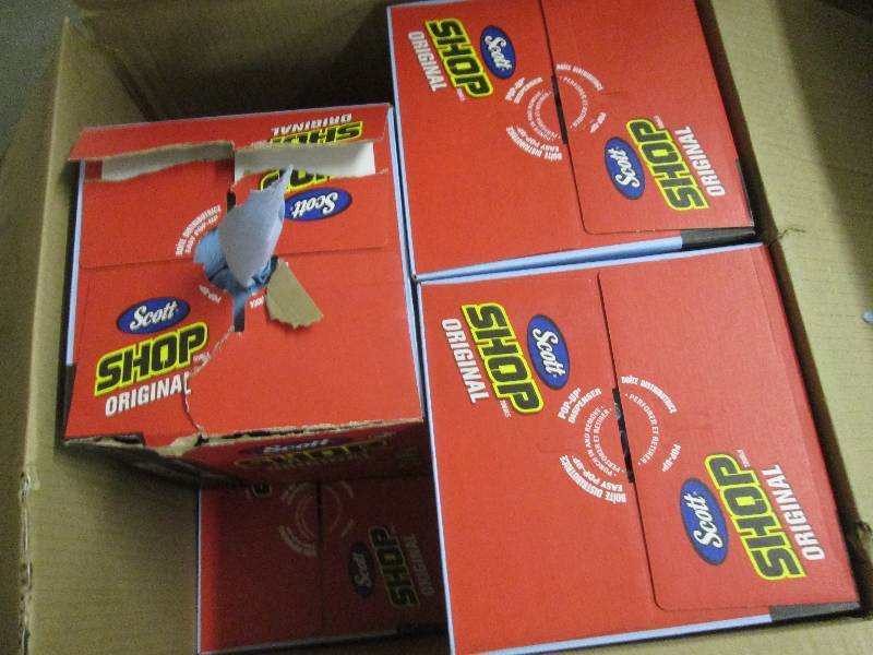 lot 204 image: Box of 7 Pkg of Scott Shop Towels 2...