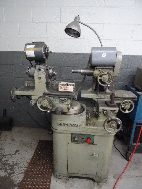 lot 22 image: Cincinatti Monoset tool and cutter ...