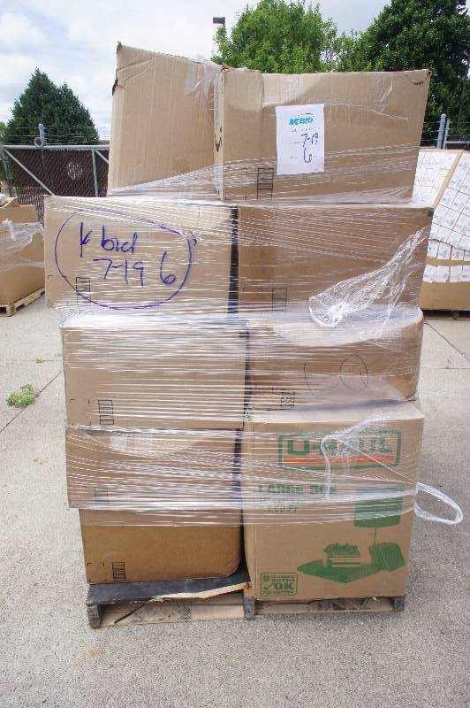 1 MASSIVE PALLET  LOT OF AMAZON GENERAL MERCHANDISE YOU GET EVERYTHING TONS OF NEW ITEMS GREAT FOR RE-SELLERS