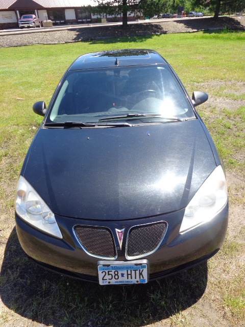 lot 3 image: 2009 Pontiac G6