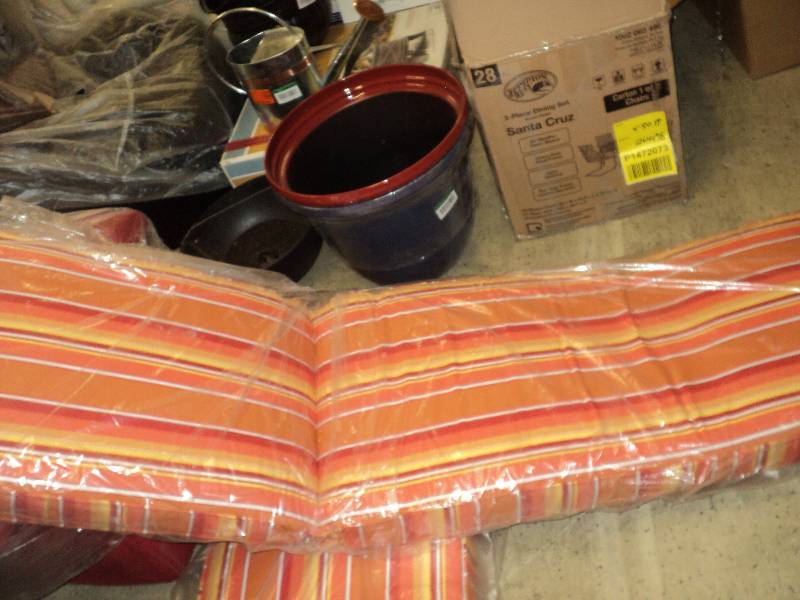new cushion for lounge chair...