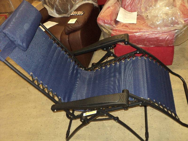 collapsible lounge chair...