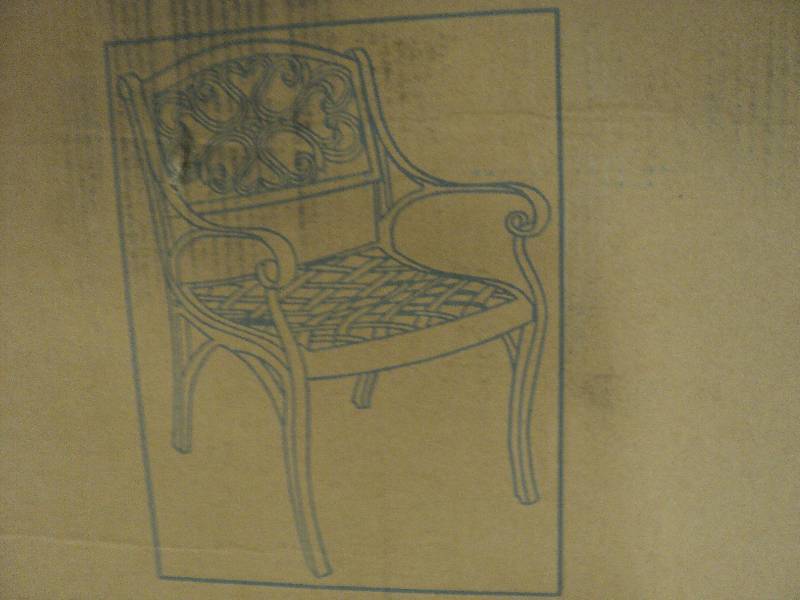 arm chair, needs assembly...