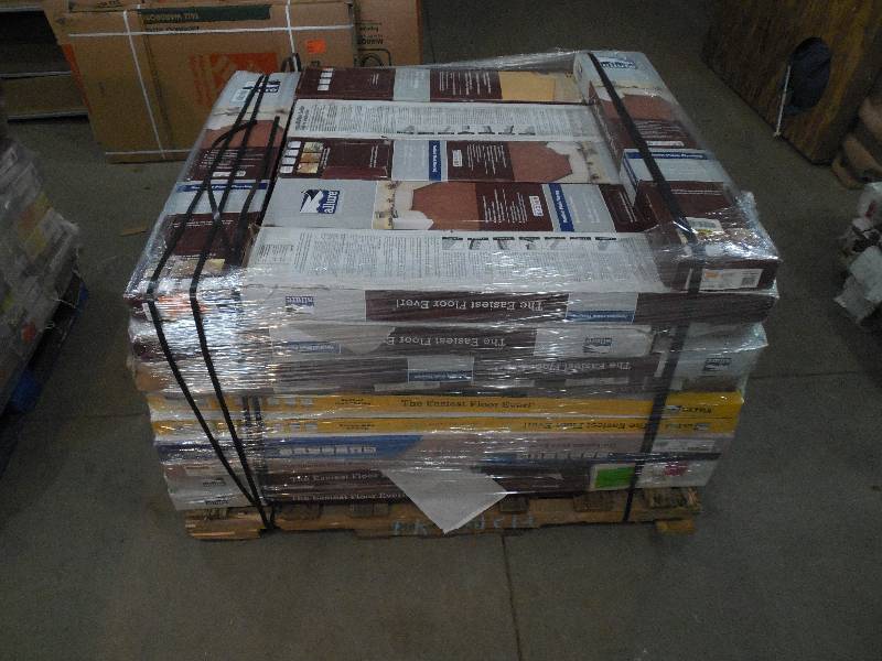 lot 55 image: PALLET LOT OF FLOORING