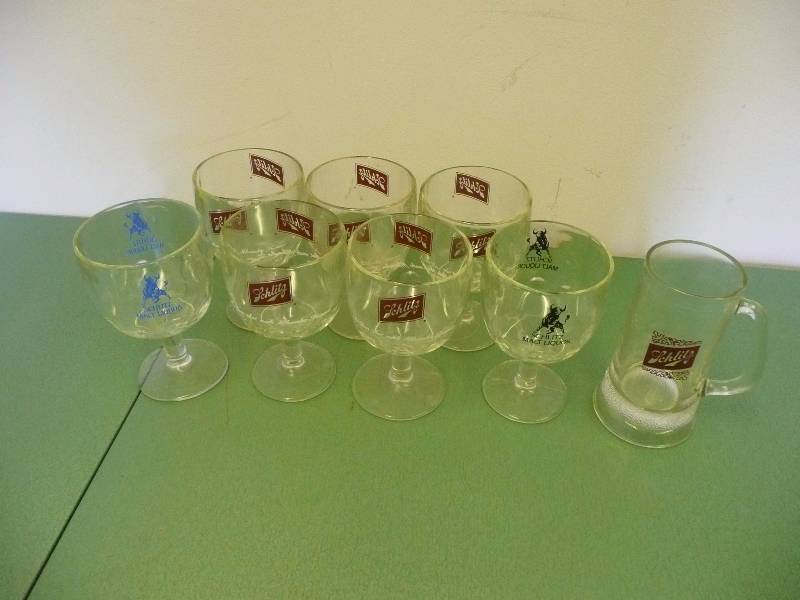 lot 53 image: Vintage Collection Of Schlitz Goblets & Beer Glasses - See Pictures