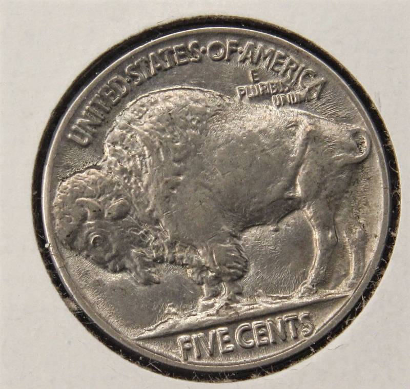 lot 37 image: 1937 BUFFALO NICKEL UNC