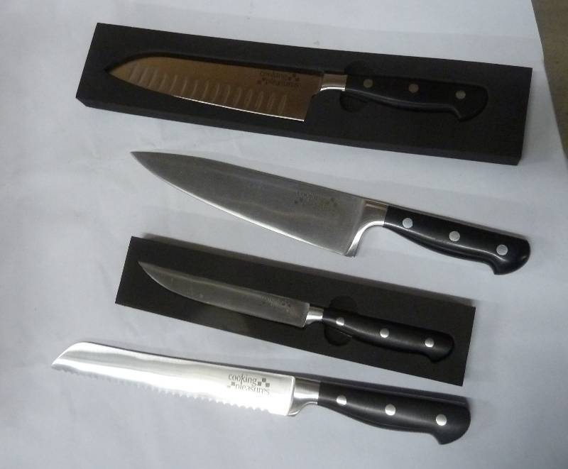 lot 52 image: Chefbutcher knife, Santoku knife, ...