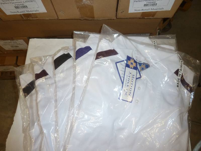 lot 99 image: 3 large and 4 medium mens polo shir...