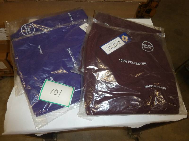 lot 101 image: 2 small Purple and 2 Medium Maroon ...