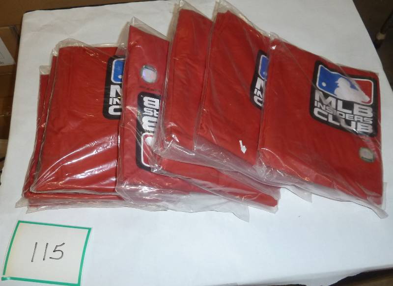 lot 115 image: 10 new rain ponchos...