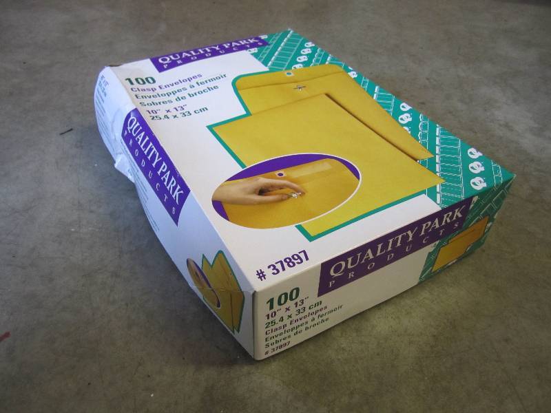 lot 10 image: Box of 100 10x13 clasp envelopes b...