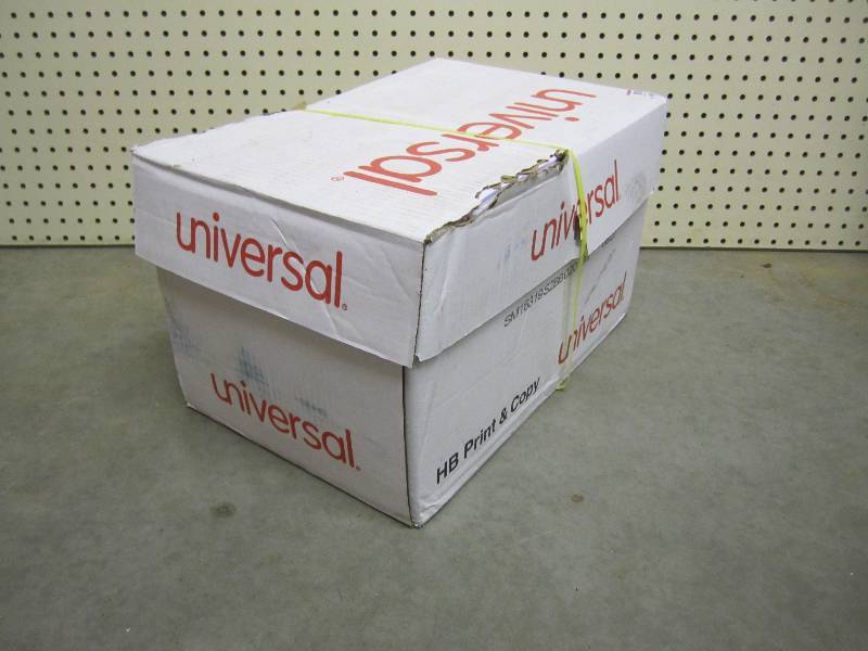 lot 23 image: Case of 5000 (10 reams of 500) prin...