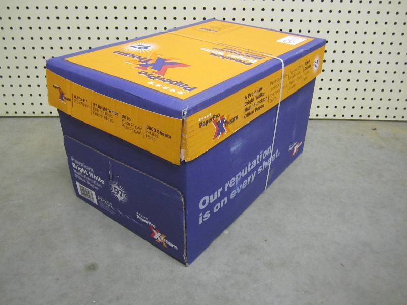 lot 24 image: Case of 5000 (10 reams of 500) prin...