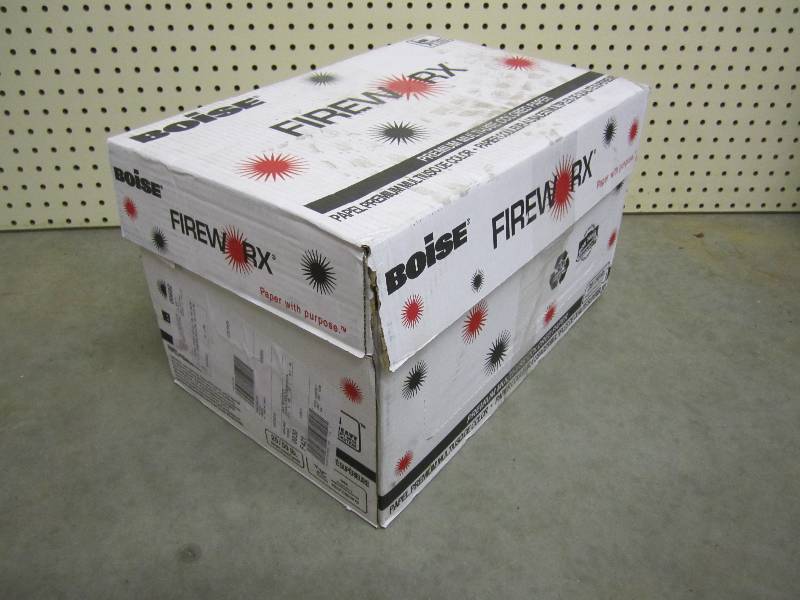 lot 29 image: Case of 2500 (5 reams of 500) Canar...