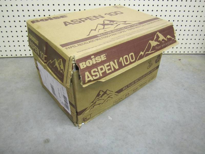 lot 32 image: Case of 2500 (5 reams of 500) print...