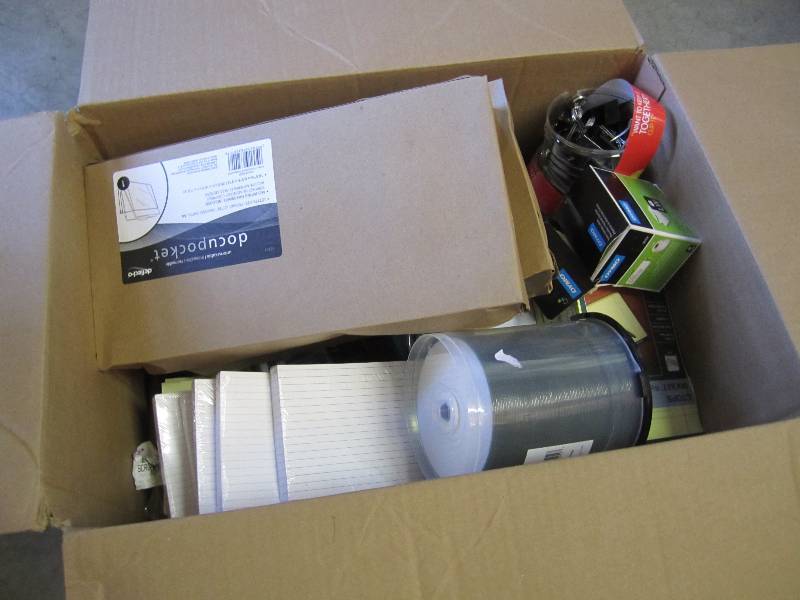 lot 52 image: Large lot of misc office supplies. ...