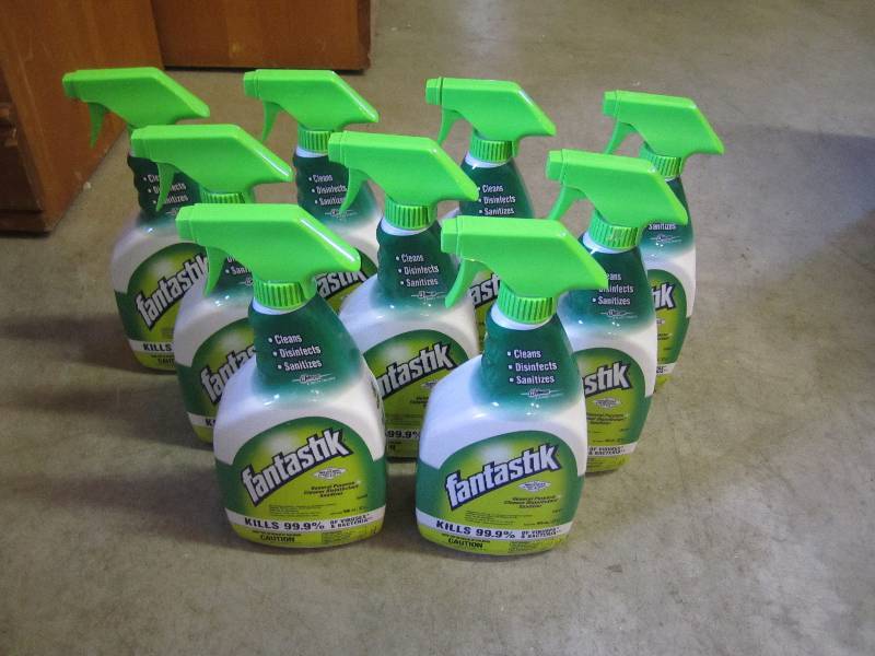 lot 76 image: Lot of 9 Fantastik General Purpose ...