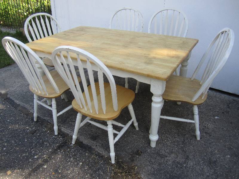 lot 165 image: Wood Table and 6 Chairs Table is 36...