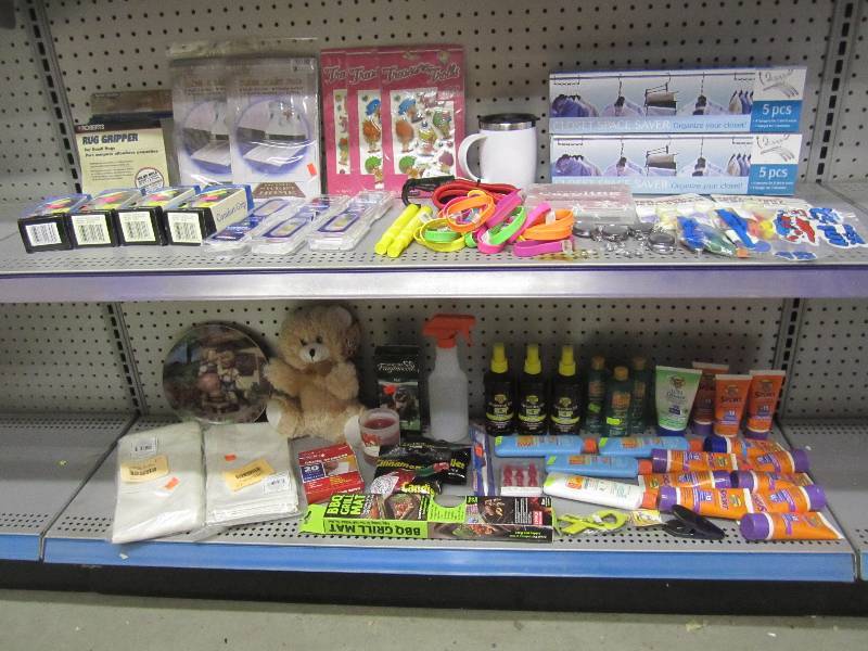 lot 168 image: Large lot of misc items. Good resal...