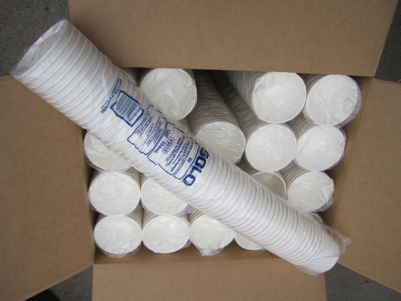 lot 203 image: Case of 1200 12oz Solo Paper Food C...