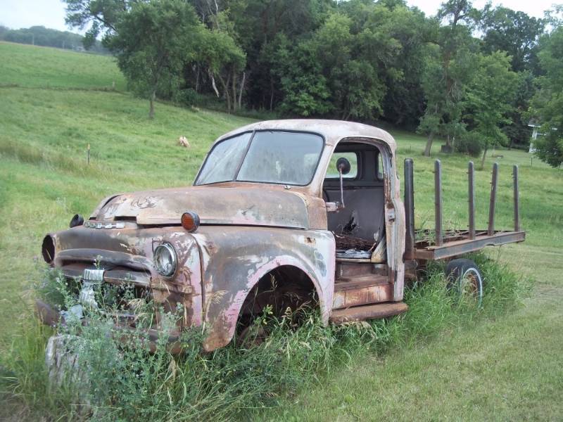 lot 1 image: 50s Model Dodge Truck