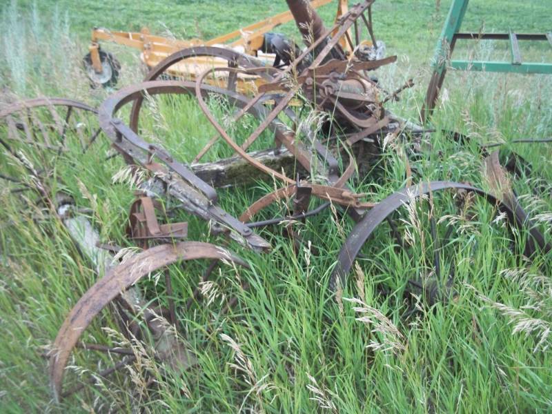 lot 10 image: Hardware for 2 Vintage Steel Wheel wagons