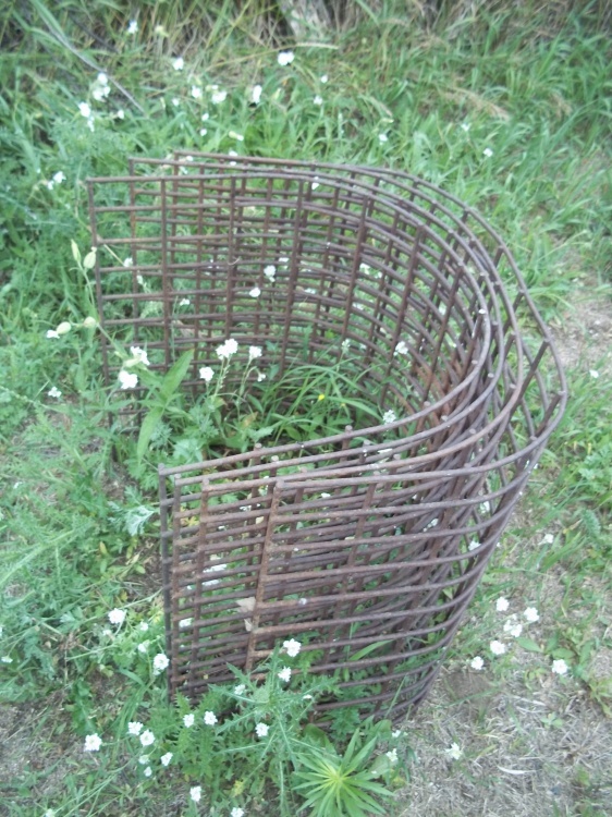 lot 23 image: Corn Crib air dividers
