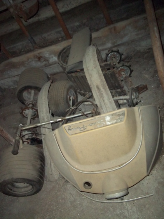 lot 29 image: Snow Pony snowmobile3 wheeler - unique restoration project