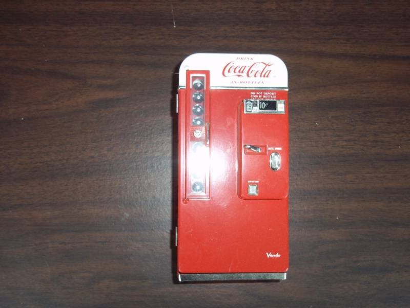 lot 45 image: Coke Musical box