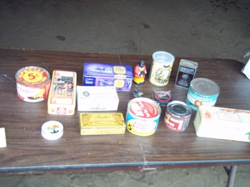 lot 52 image: Lot of Collectible tins including coffee and cookie tins