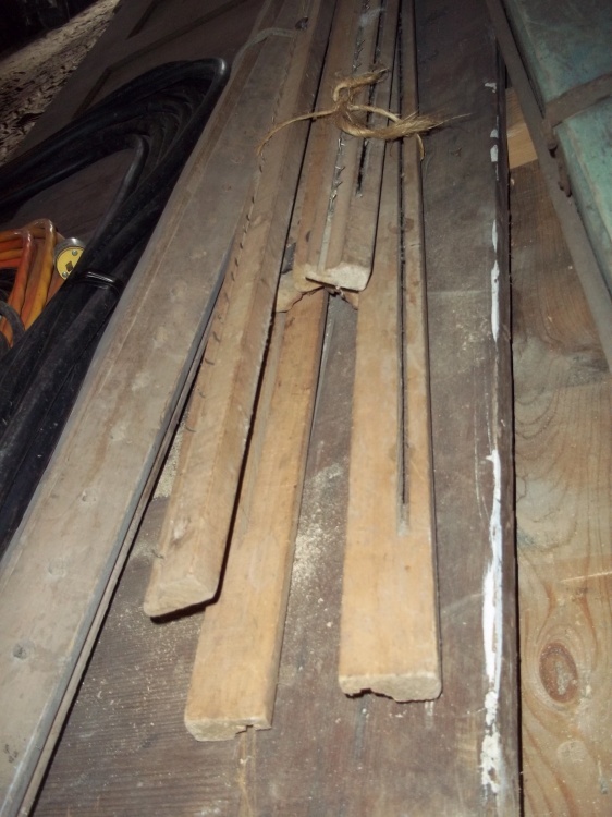 lot 73 image: Quilting bars