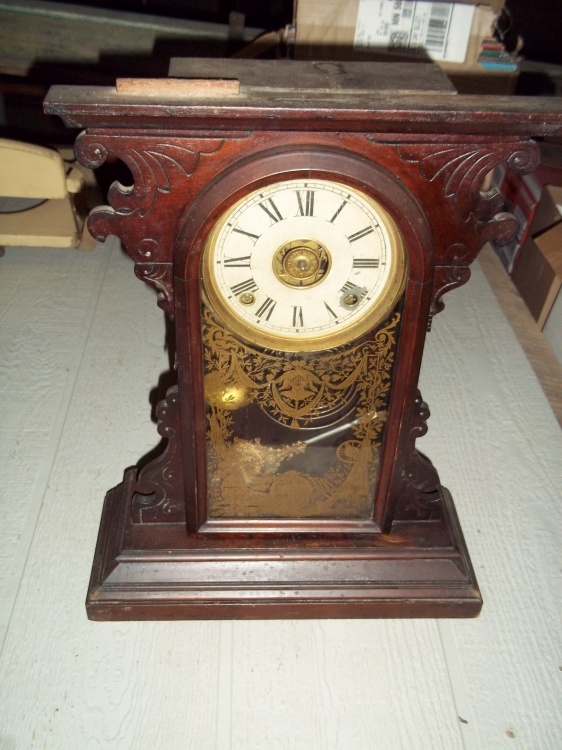 lot 77 image: Vintage clock