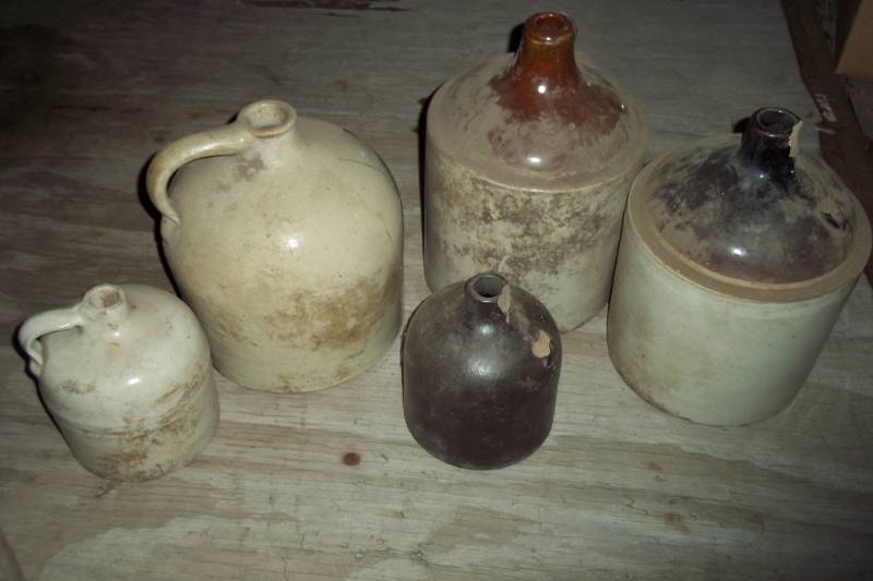 lot 84 image: Lot of 5 Crock jugs