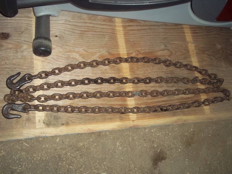 lot 147 image: 14 ft Log Chain
