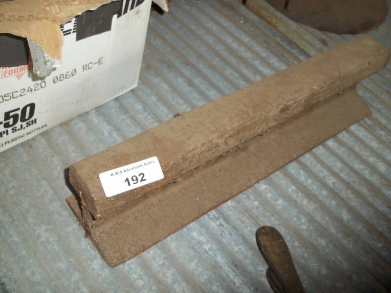 lot 192 image: 20 in Railroad Tie