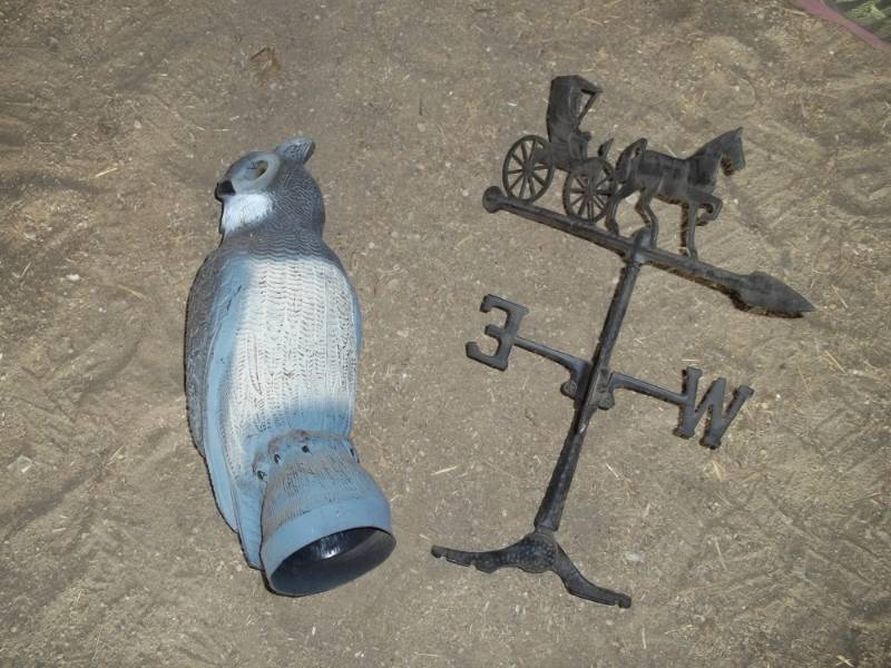 lot 193 image: Owl and Weather vane