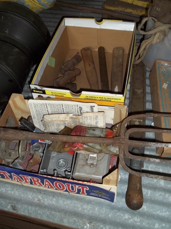 lot 204 image: Vintage Hammer Heads, Vintage Spear, Misc