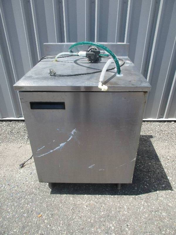 Cooler on casters