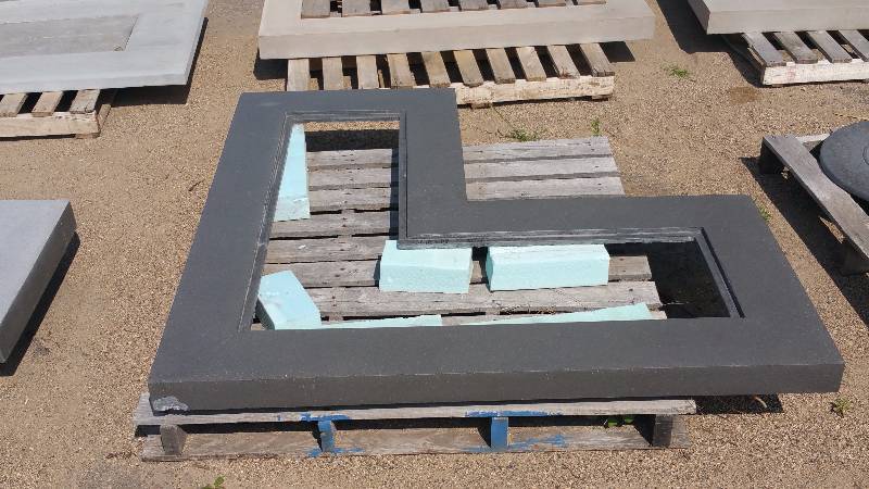 lot 38 image: Right Angle Concrete Table Top  Outdoor Kitchen