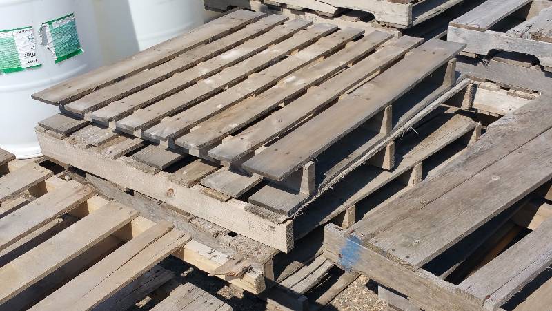 lot 61 image: (4) Four Wood Pallets