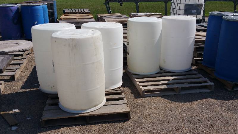 lot 73 image: (1) 55 Gallon Heavy Duty Plastic Barrel