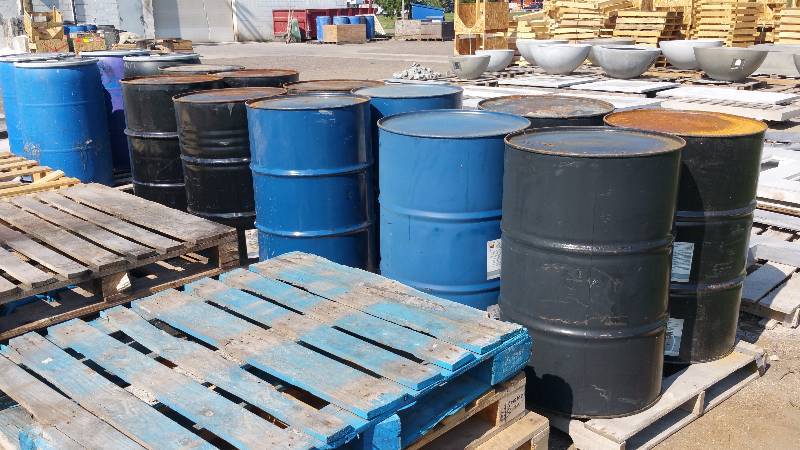 lot 85 image: Steel 55 Gallon Barrel  Drum