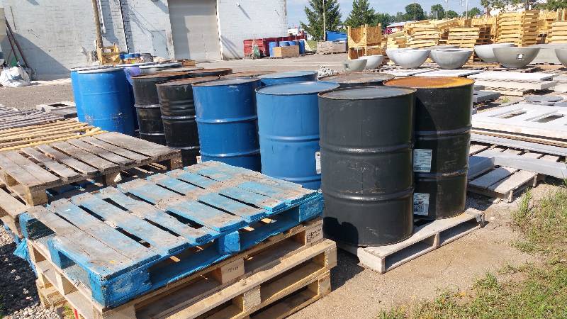 lot 93 image: Steel 55 Gallon Barrel  Drum