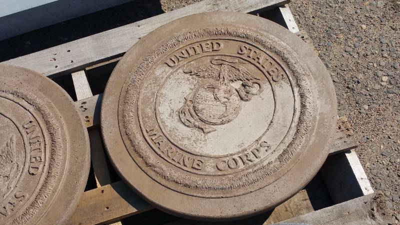 lot 98 image: U S Maring Corp USMC Concrete Paver  Yard Art  Wall Hanging