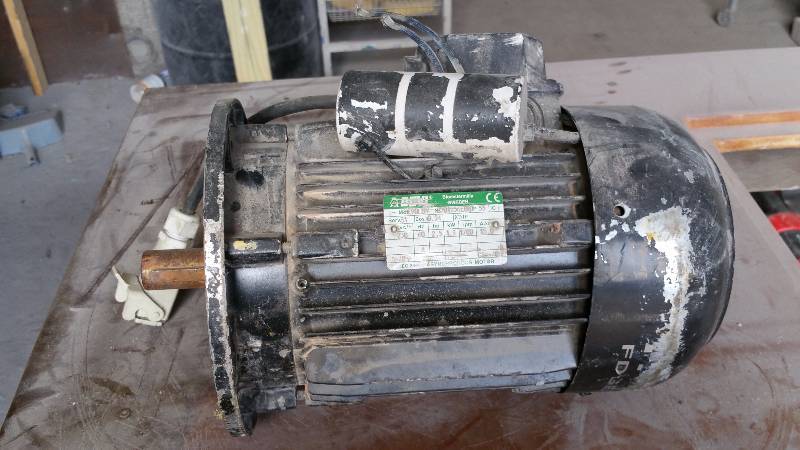 lot 125 image: Bevi Asynchronos 2.5 HP Motor
