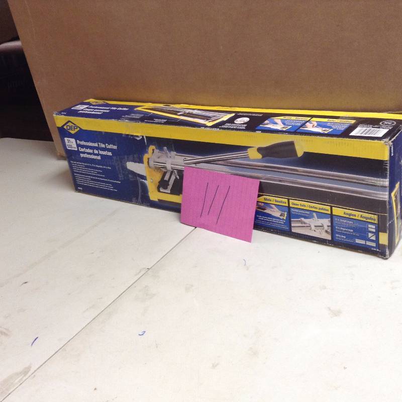 Qep 21-inch Professional Tile Cutter 10221q  in like new working conditions
