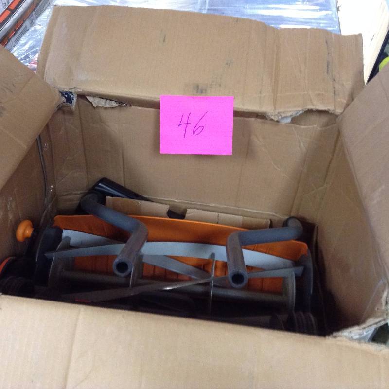 Fiskars 62016905 18 Reel Mower used in working conditions